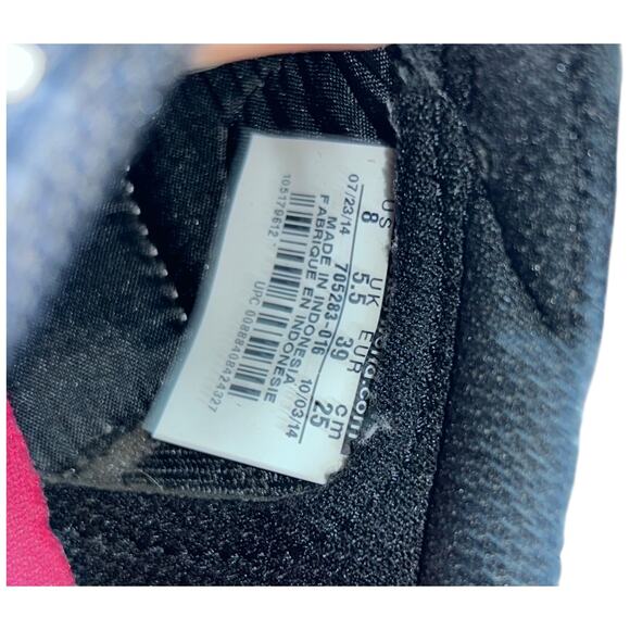 EUC Nike Genicco Black and White Suede Polkadot Dotted Sneakers Size Women's 8 - Picture 9 of 10